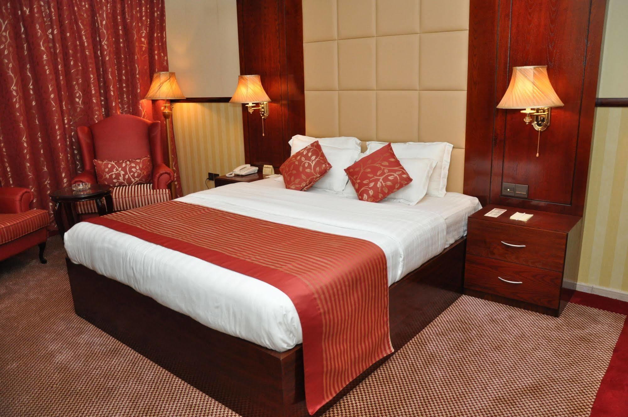 Benta Grand Hotel LLC Dubai Exterior foto